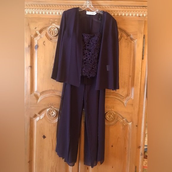 Cameron Blake Dresses & Skirts - Cameron Blake sz 10